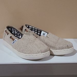 Kid's toms